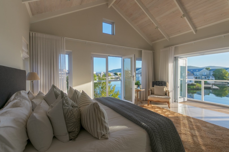 5 Bedroom Property for Sale in Thesen Islands Western Cape